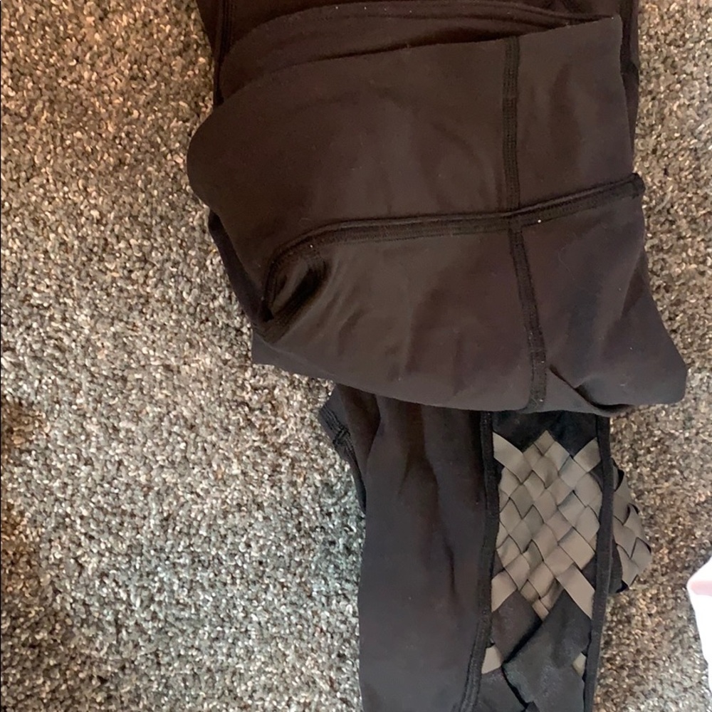 LULULEMON black leggings